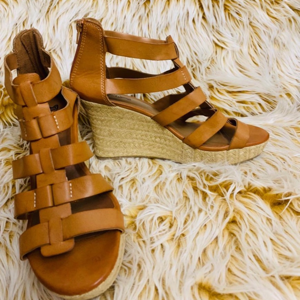 Wedges - Picture 2 of 4